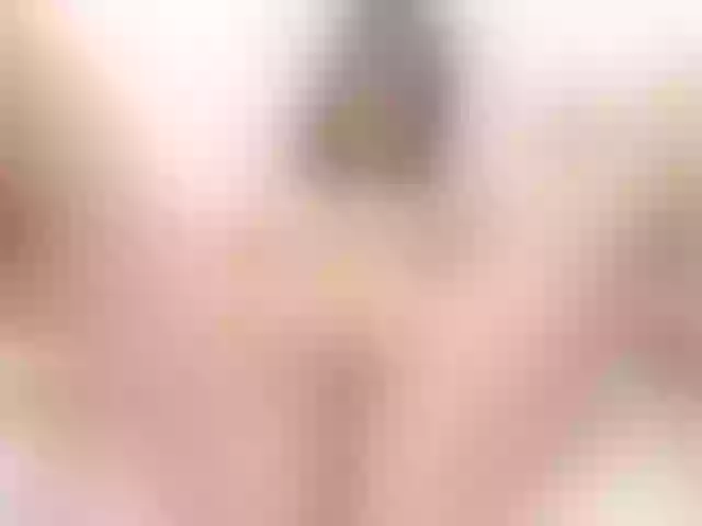 Live sex webcam photo for Carolineback #253998919
