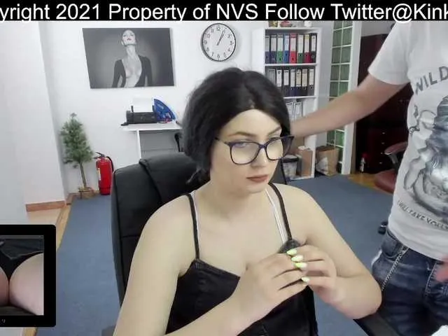 Live sex webcam photo for KinkyOffice #263651643