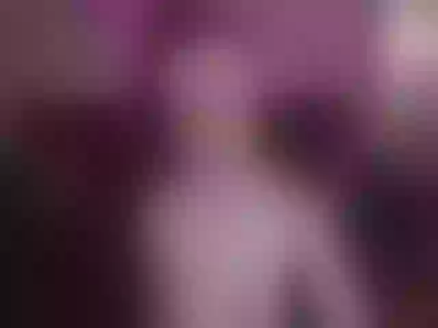 Live sex webcam photo for KateGreen #252422696