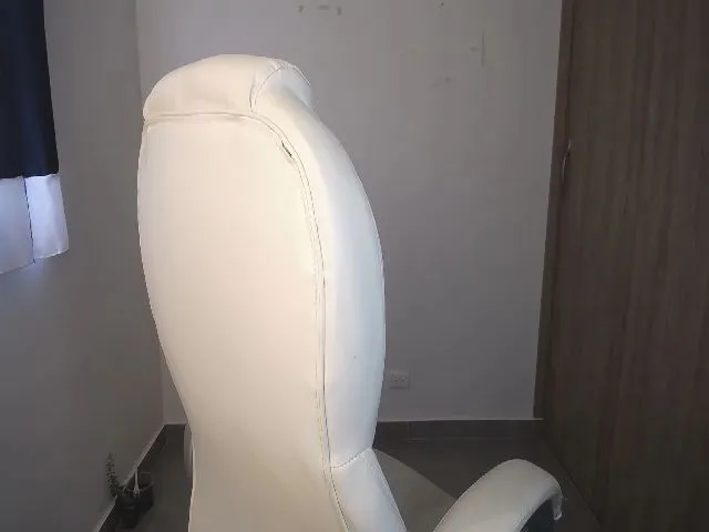 Live sex webcam photo for Littlelisa__ #257810981