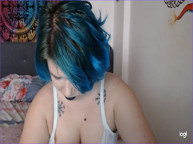 Live sex webcam photo for GoddessEmma #264213882