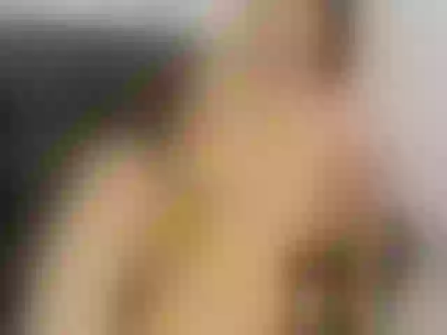 Live sex webcam photo for saracruz1 #255801743