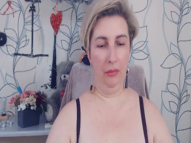 Live sex webcam photo for DepravedMadam #252767566