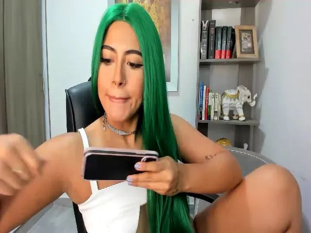 Live sex webcam photo for latina_violet #261824116