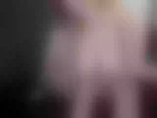 Live sex webcam photo for Redkendra #261178048