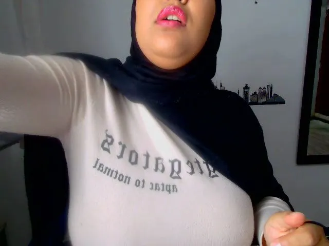 Live sex webcam photo for Shalyn_ #253585796