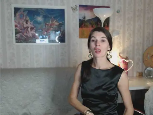 Live sex webcam photo for MiyaMei #240903555