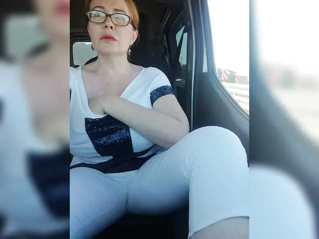 Live sex webcam photo for IvettaShine #249160376