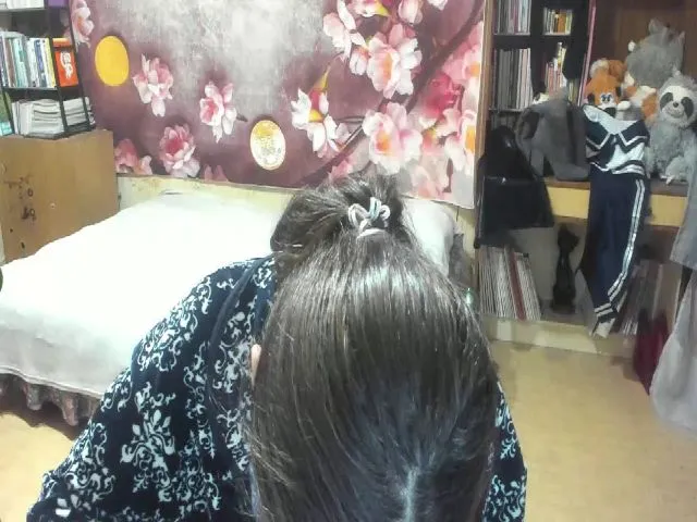 Live sex webcam photo for Silvercaramel #256542802