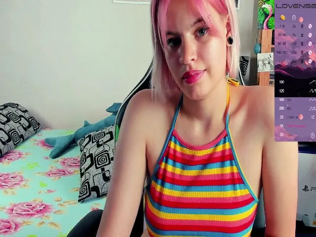 Live sex webcam photo for Sky_Drag0n #263004418