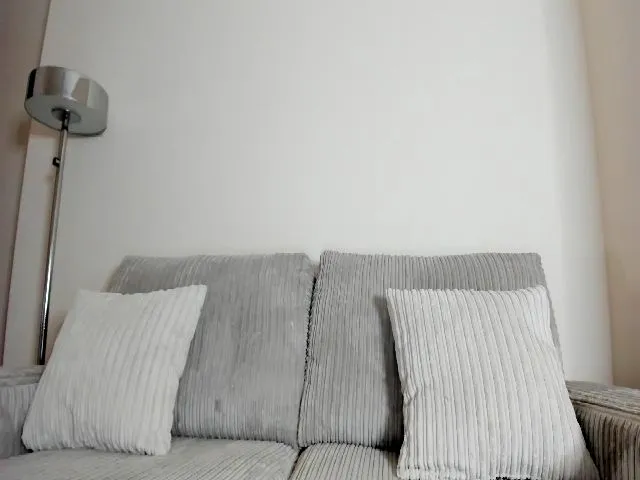 Live sex webcam photo for PreciousTina_ #263966763