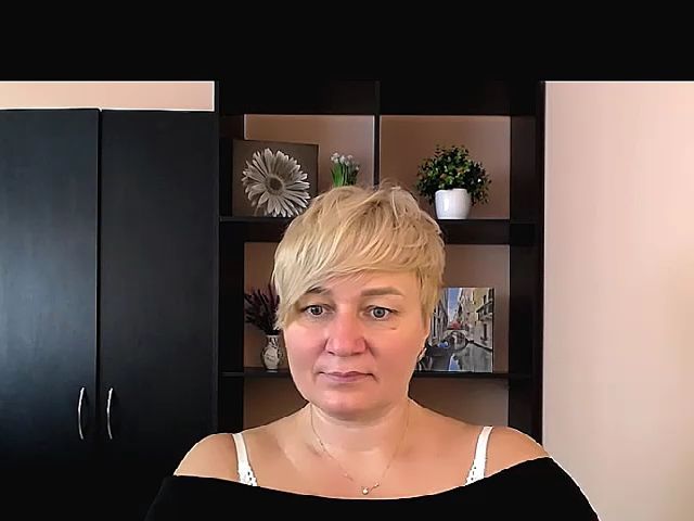 Live sex webcam photo for KailyMey #264314105