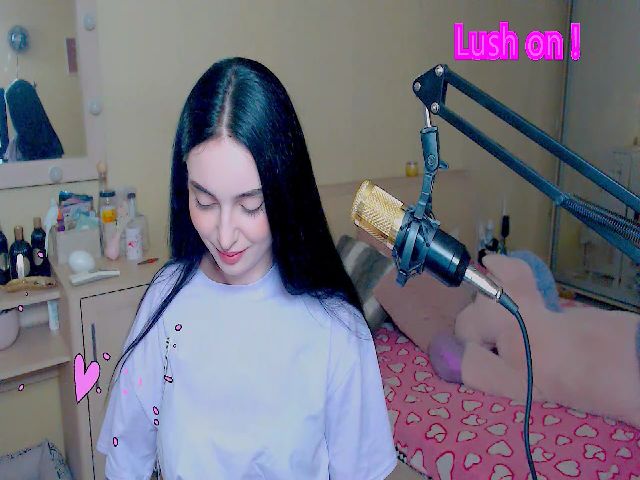 Live sex webcam photo for sunshinebabee #263316966