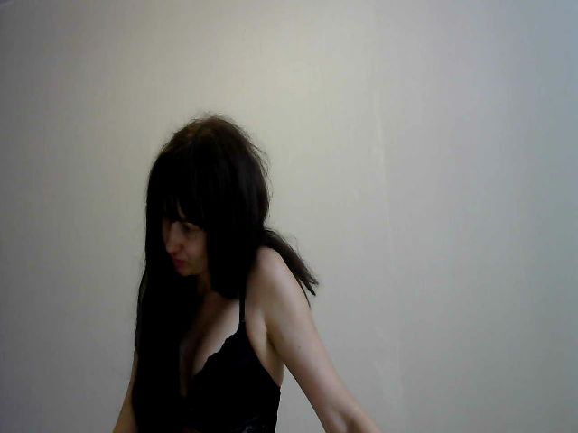 Live sex webcam photo for CutieValette_ #258455928