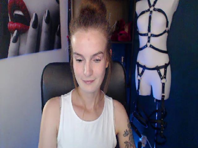 Live sex webcam photo for Chloex_Xx #254481796