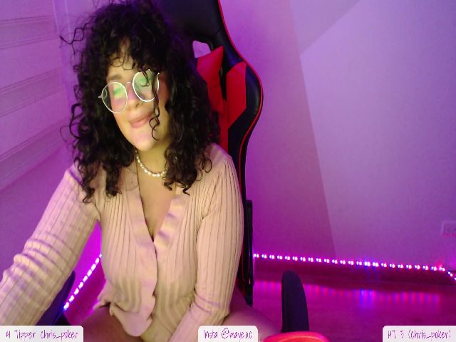 Live sex webcam photo for Isabela_1 #254962127