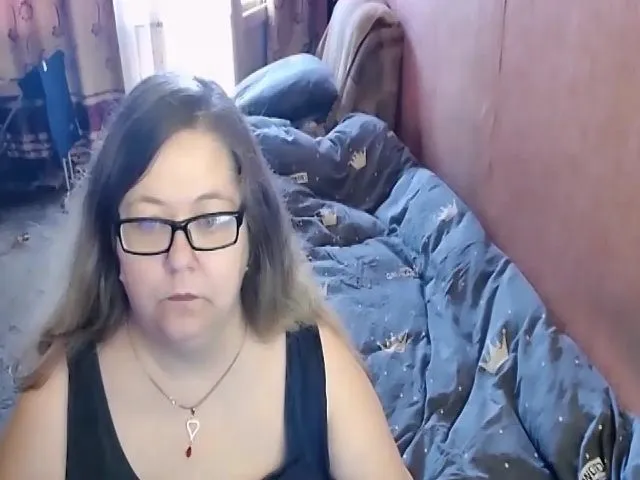 Live sex webcam photo for HotXXXGirl1 #256127002