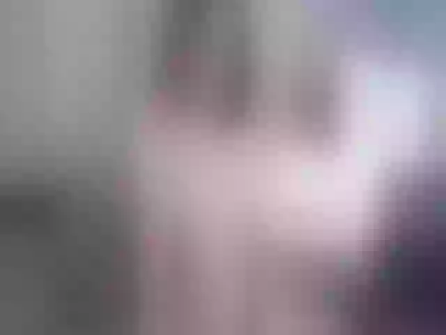 Live sex webcam photo for StaceyDi #253946196