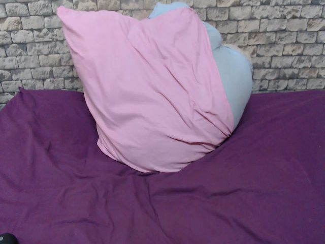 Live sex webcam photo for Presh000 #257625155