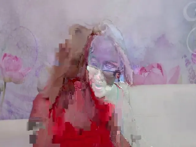 Live sex webcam photo for MommyWetBush #254190193