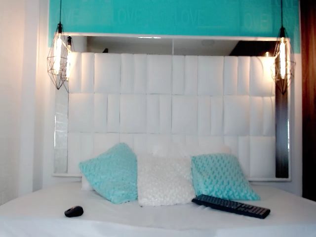 Live sex webcam photo for mariajose_19 #262308164