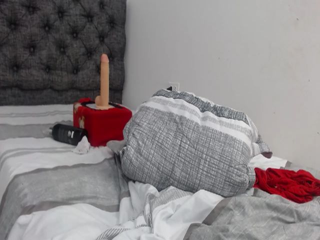 Live sex webcam photo for Andrea_greey #255815917