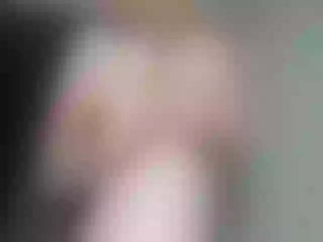 Live sex webcam photo for Miss_Love5 #264428325