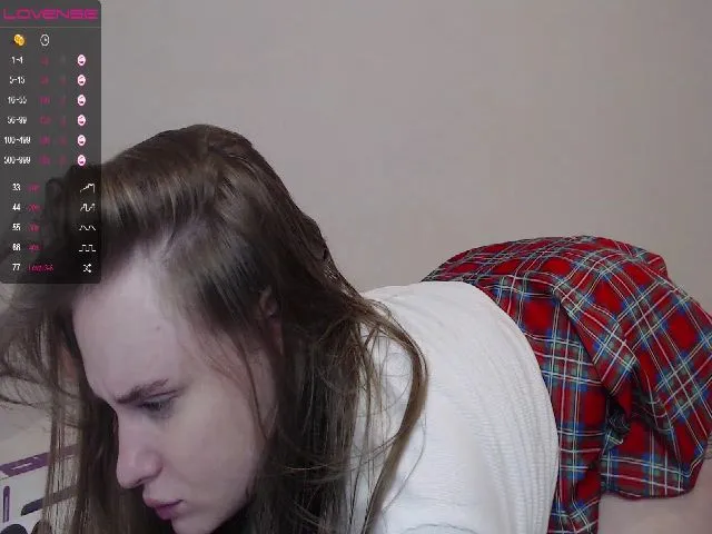 Live sex webcam photo for AliceSins1 #260202318