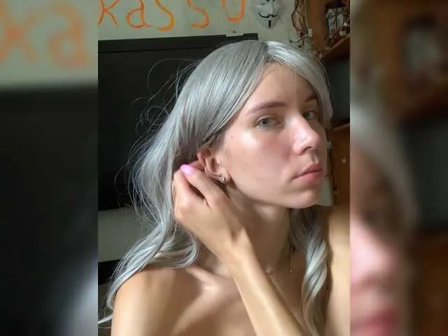 Live sex webcam photo for kika-Co #250768412
