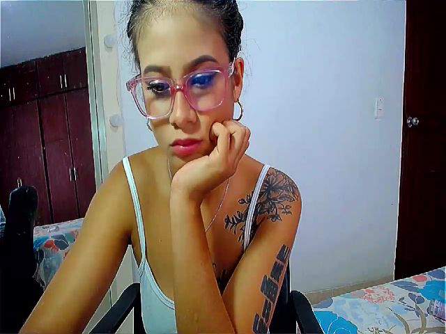 Live sex webcam photo for sweet_celeste #258897788