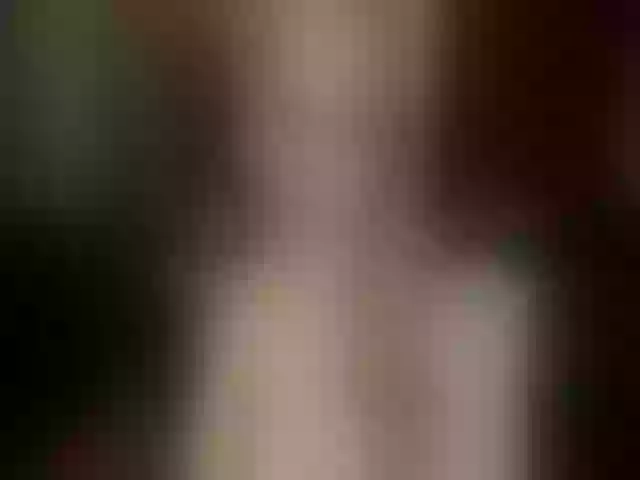Live sex webcam photo for WildestKitten #259571569