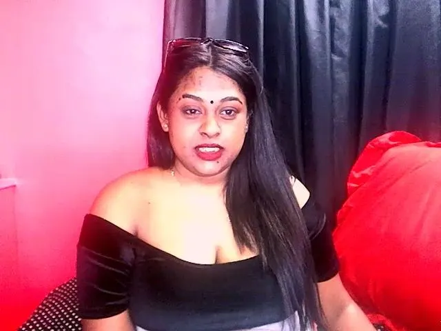 Live sex webcam photo for Indianstorm4u #254003414