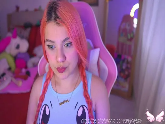 Live sex webcam photo for Angelytaxx #256505596