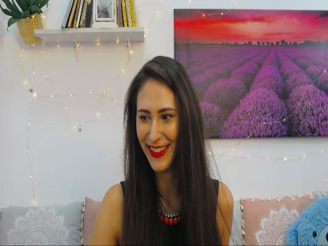 Live sex webcam photo for MaraW #265550289