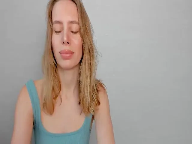 Live sex webcam photo for WowAlina_ #257514167