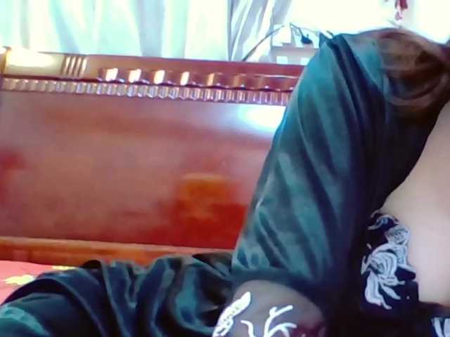 Live sex webcam photo for pornadrianna #241096182