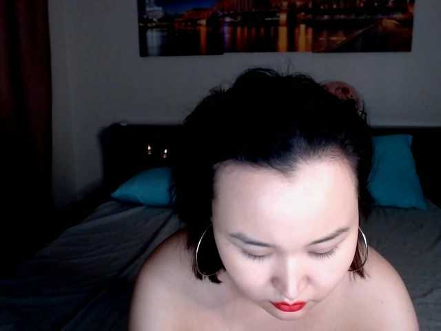 Live sex webcam photo for YunNana #241159140