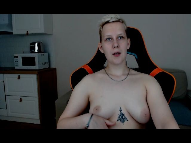 Live sex webcam photo for Oh_daisy #263641586