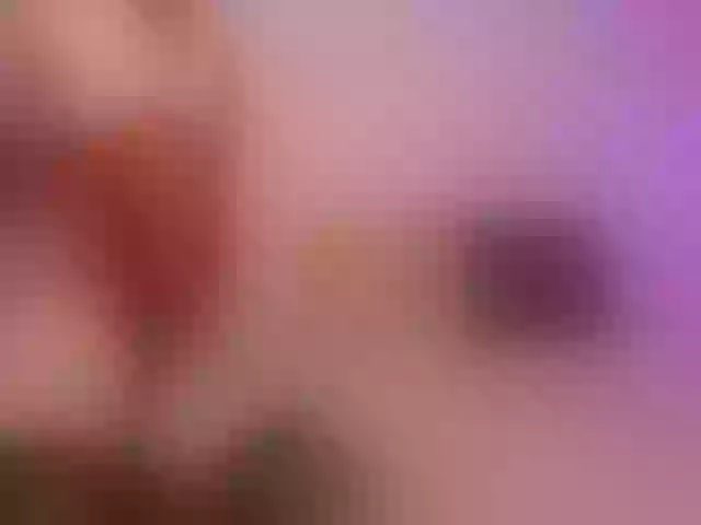 Live sex webcam photo for -Goldy- #241229626