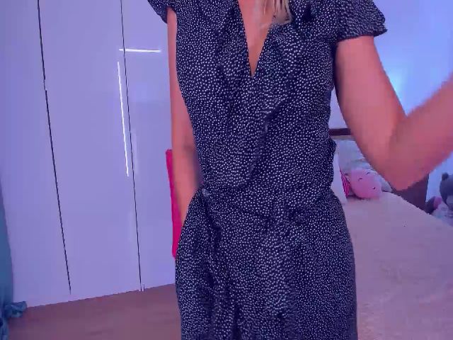 Live sex webcam photo for EmmaAbramson #262202677