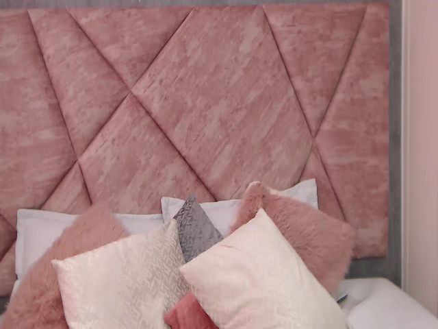 Live sex webcam photo for Lindsayfox #258204191