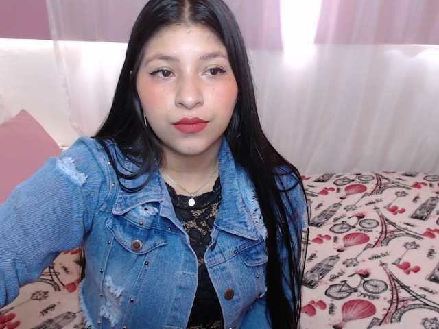 Live sex webcam photo for holly20a #287994906