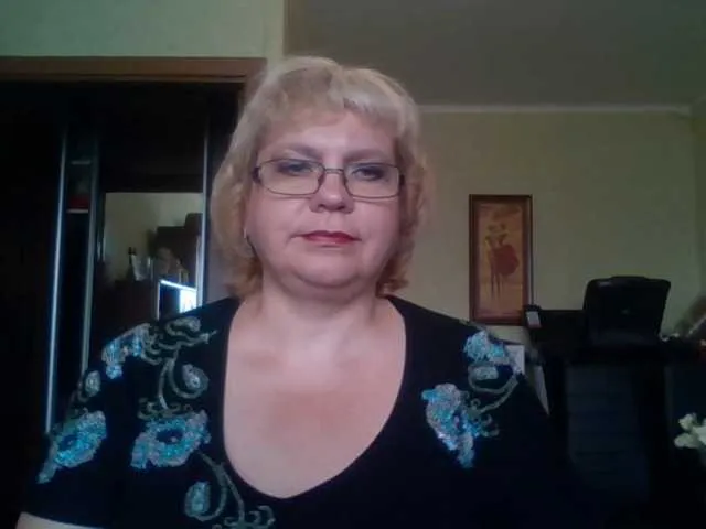 Live sex webcam photo for LOLA88888 #254782221