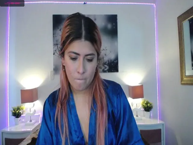 Live sex webcam photo for NicolSaenz #265084430