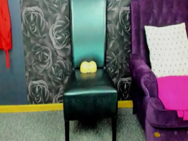 Live sex webcam photo for AlphaWoman #254382528