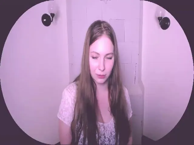 Live sex webcam photo for MollyMey #261021077