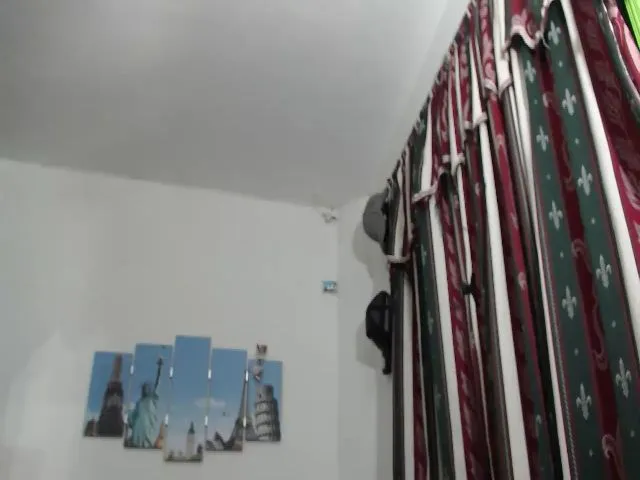 Live sex webcam photo for seleneh #264590950