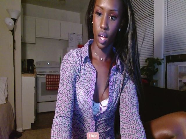 Live sex webcam photo for Sia_wrld #262904776