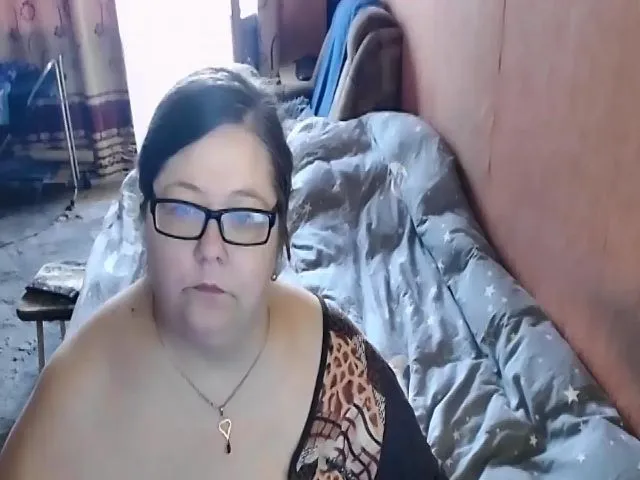 Live sex webcam photo for HotXXXGirl1 #253027293