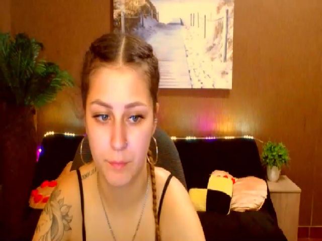 Live sex webcam photo for MsDream_ #261467437